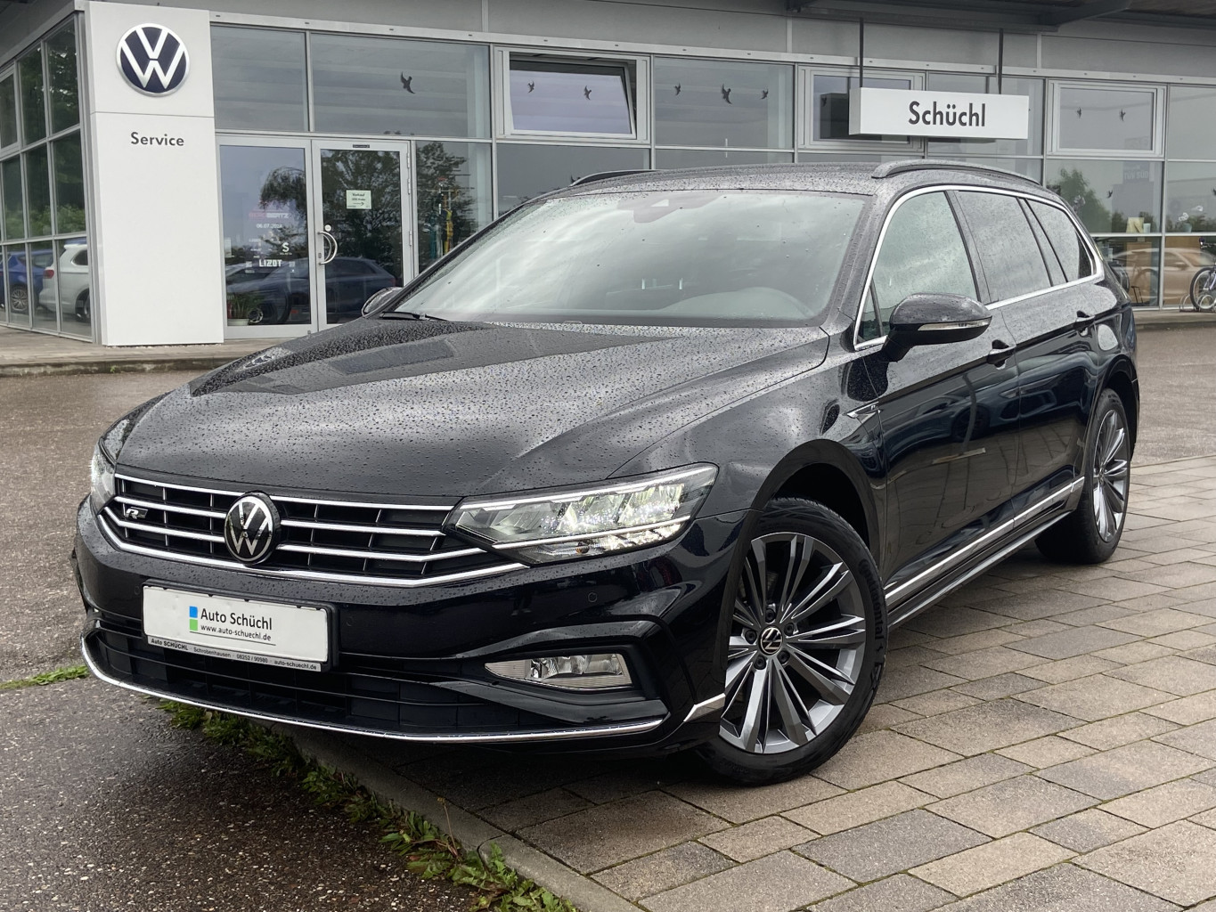 Volkswagen Passat Variant 2.0 TDI DSG BUSINESS R-LINE 18