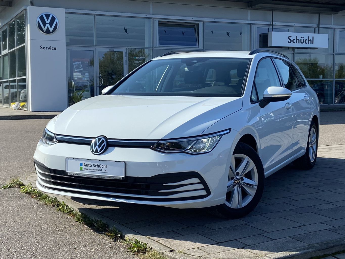 Volkswagen Golf Variant 2.0 TDI LIFE NAVI+LED+APP-CONNECT+ACTIVE-INFO+SHZ+PDC+DAB+LANE-ASSIST+ACC