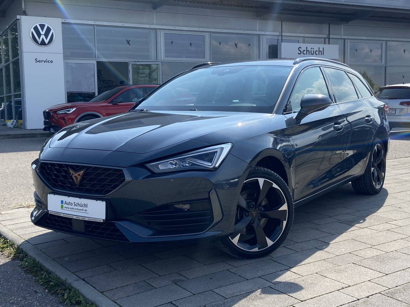 Cupra Leon ST 1.4 TSI DSG eHybrid PAKET-L+NAVI-PRO+LED+VIRTUAL-COCKPIT+SHZ+DAB+LANE-ASSIST+PDC+ACC+KEYLESS+BLUETOOTH