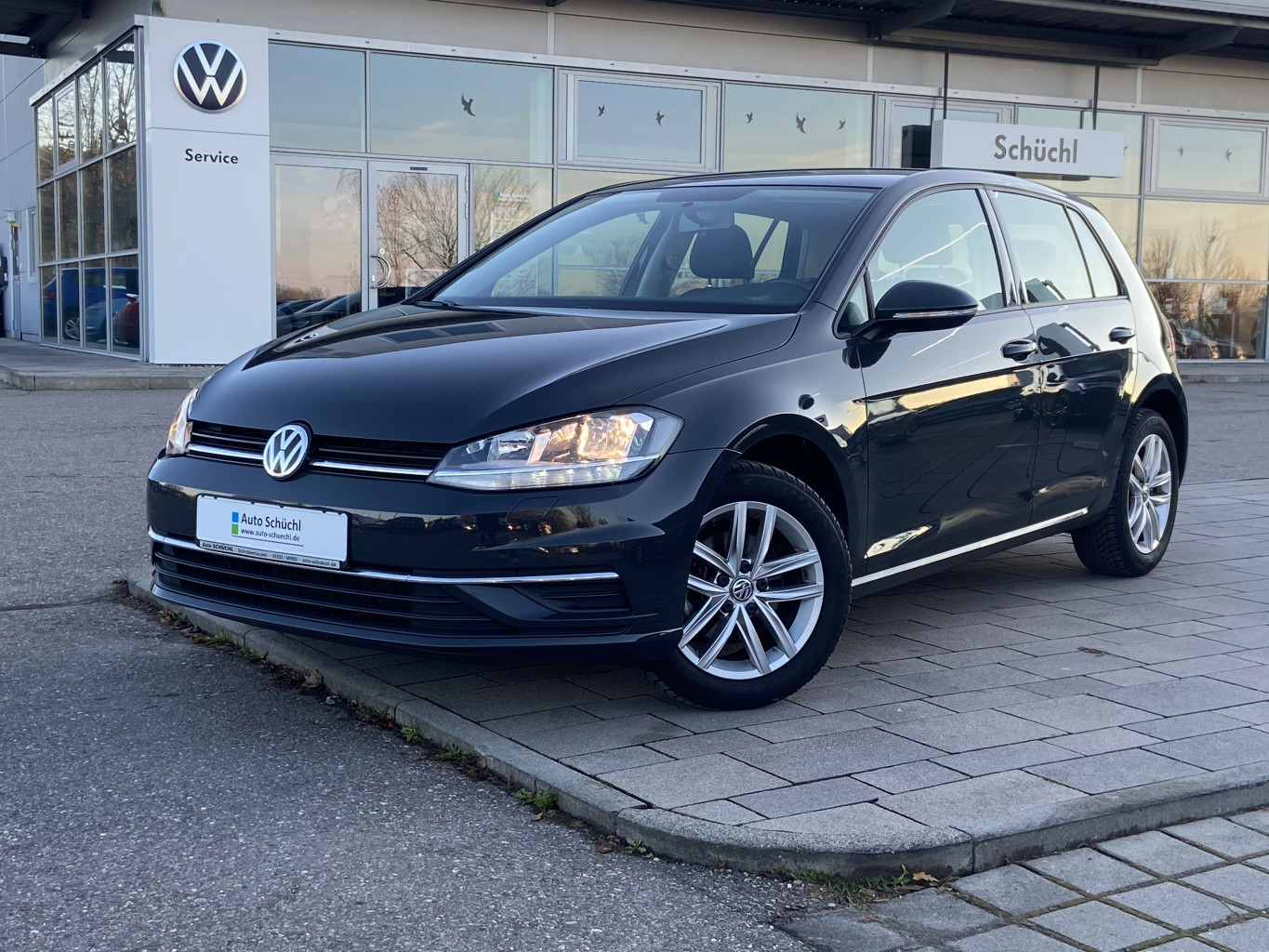 Volkswagen Golf 1.6 TDI Comfortline ERGO-ACTIVE+NAVI+SHZ+PDC+BLUETOOTH+ACC