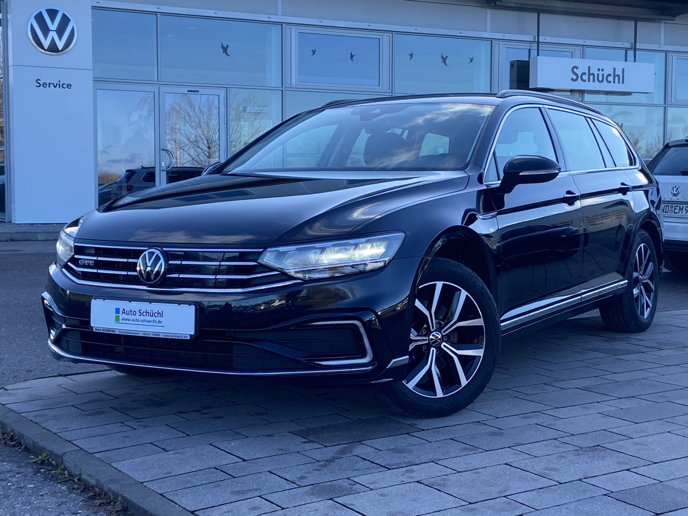 Volkswagen Passat Variant GTE 1.4 TSI DSG eHYBRID NAVI+AHK+LED+17