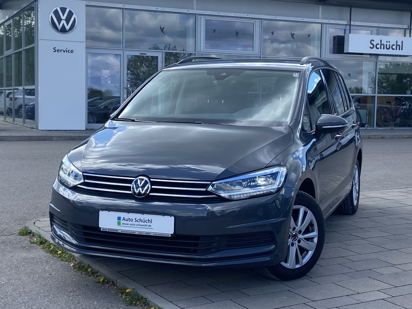 Volkswagen Touran 2.0 TDI COMFORTLINE NAVI+LED+PARKASSIST+SHZ+DAB+KAMERA+ACC+EL.-HECKKLAPPE+LANE-ASSIST+BLUETOOTH+FAHRERASSISTENZPAKET-PLUS